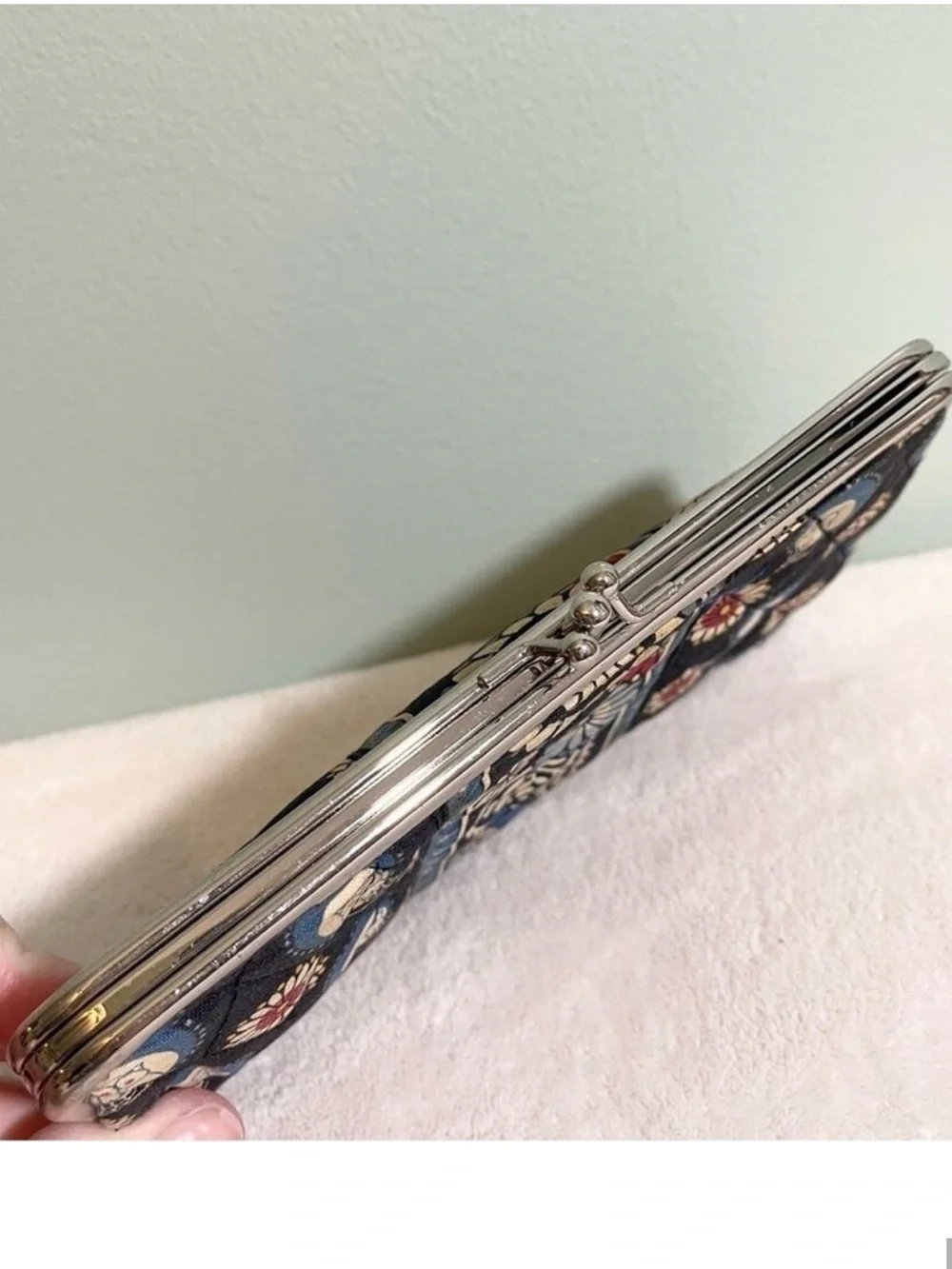 Retired Vera Bradley Night Owl kiss lock Clutch
